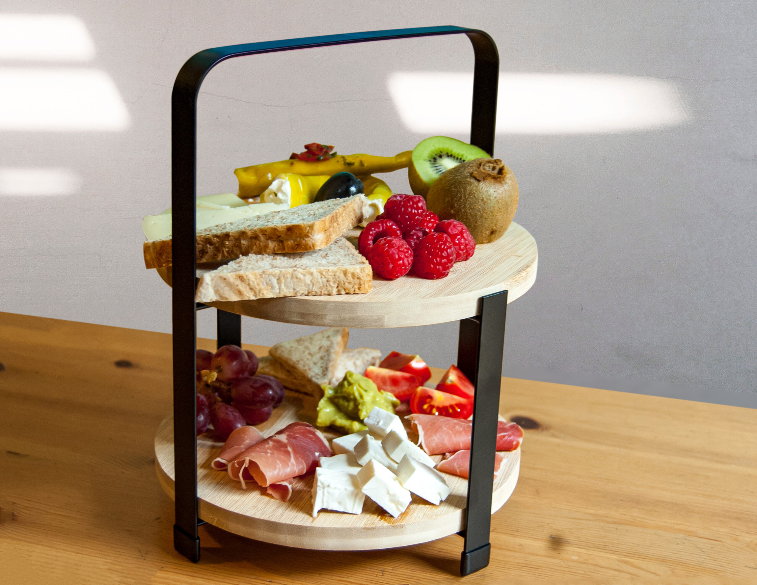 Bambus Holz Etagere/Servierständer - 2 Etagen, nachhaltig und stilvoll Bambus Holz Etagere/Servierständer - 2 Etagen, nachhaltig und stilvoll